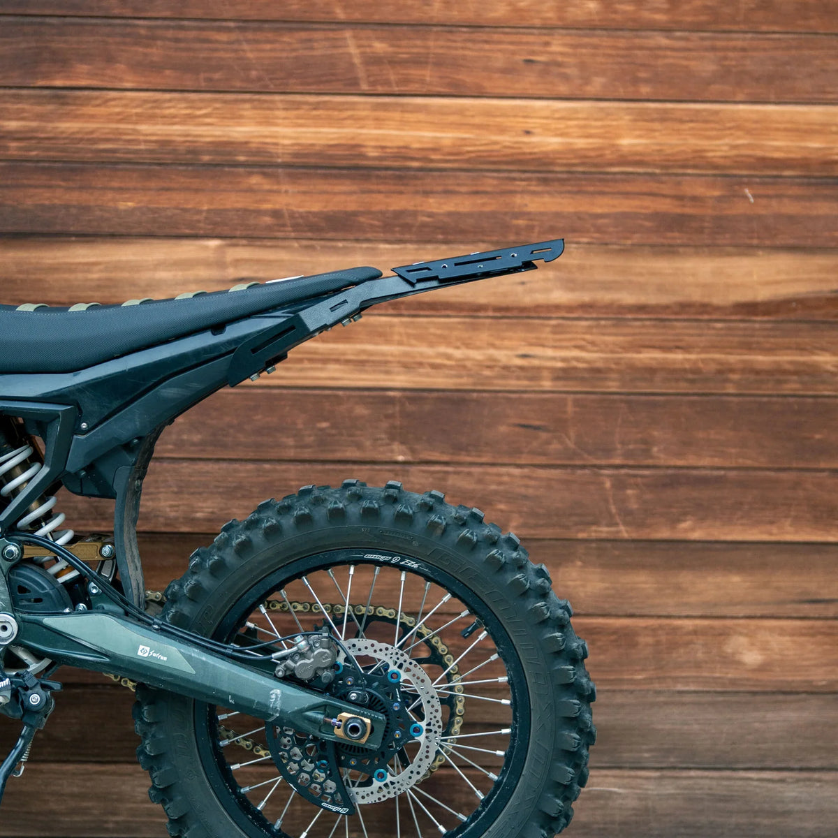 Wild Bee Rack Warp 9 Ultra Bee Rear Rack – milo moto co.